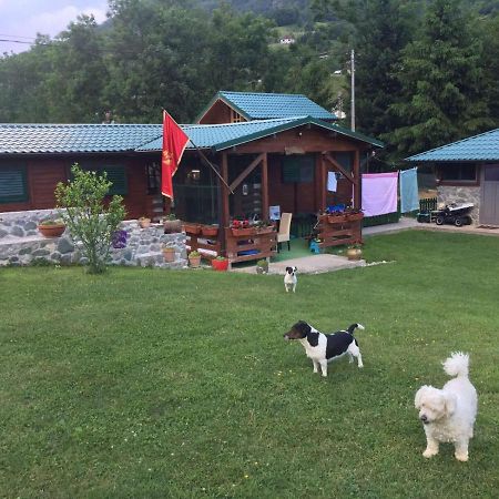 Cottage Ravna Rijeka 비옐로폴레 외부 사진