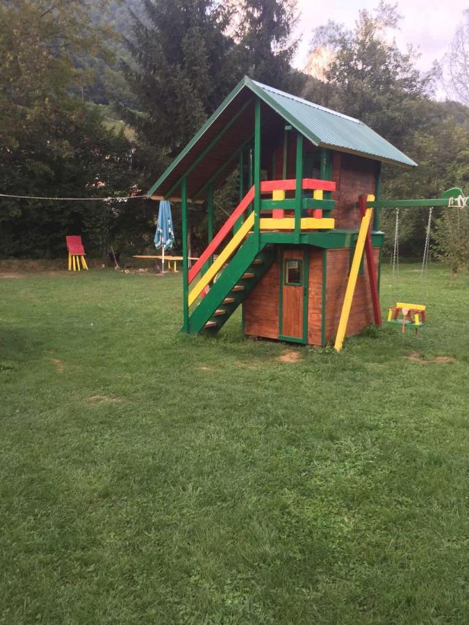 Cottage Ravna Rijeka 비옐로폴레 외부 사진