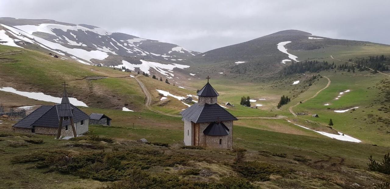 Cottage Ravna Rijeka 비옐로폴레 외부 사진